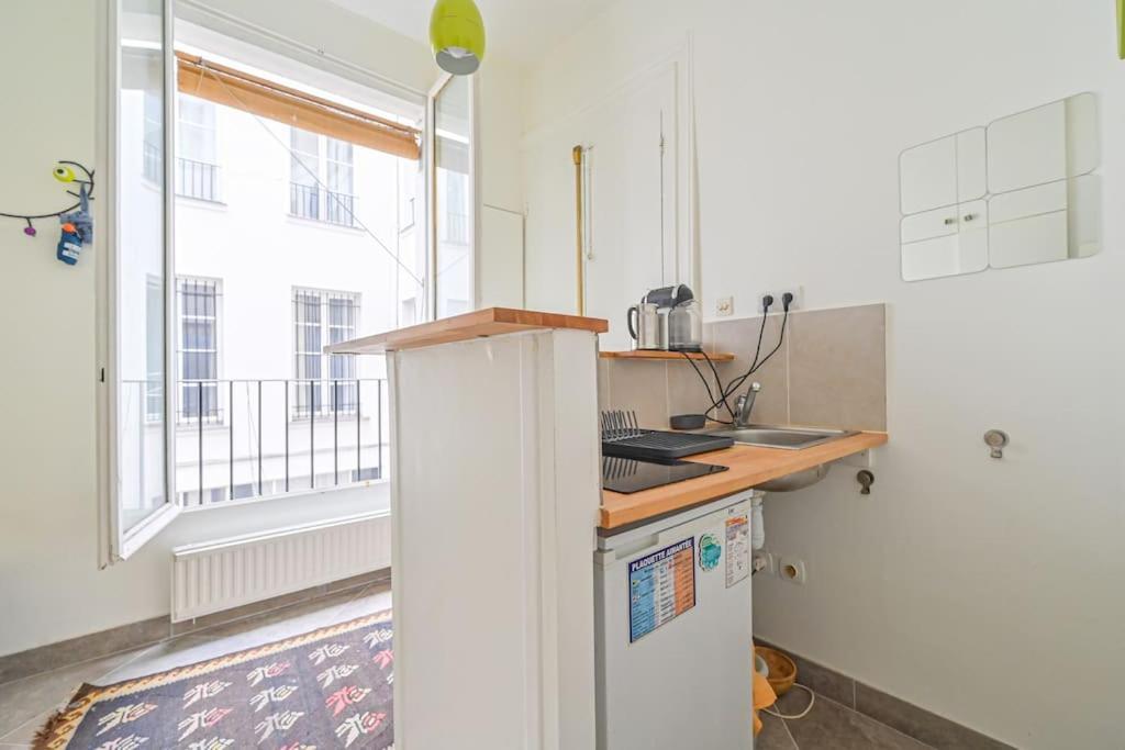 Radiant Flat - Spacious Studio Apartment - Marais Parijs Buitenkant foto